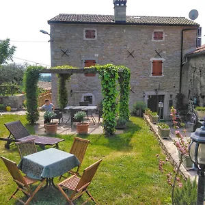 3* Bed & Breakfast Al Merlo Olivo, Rural Istrian House